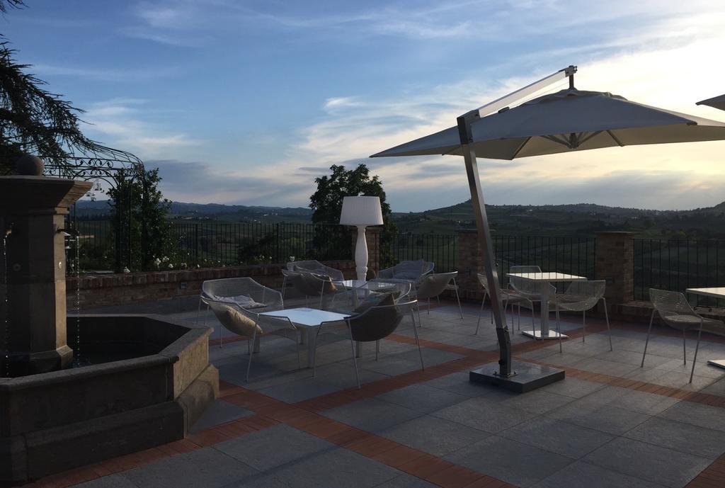 Villa Fontana Relais Suite & Spa Agliano Terme Exteriör bild